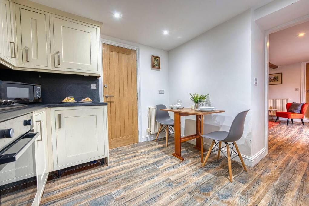 Delightful Two-Bedroom Cottage In The Heart Of Bakewell Εξωτερικό φωτογραφία